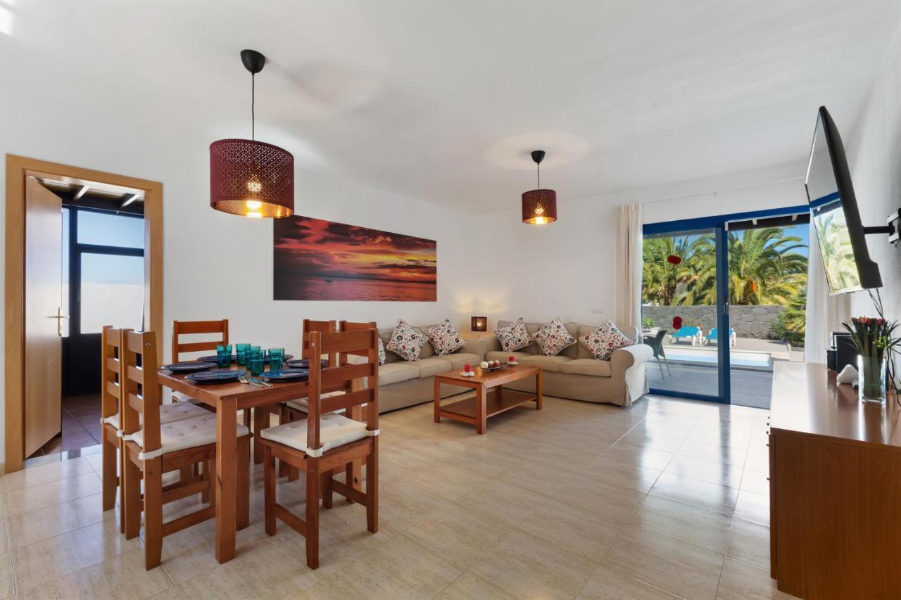 Villa Soleada - Vipvipvillas Playa Blanca  Exterior photo